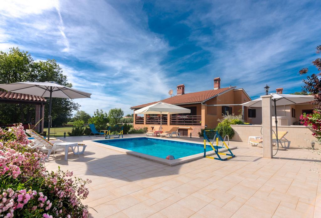 Hacienda Rosemary Villa Muntić Dış mekan fotoğraf