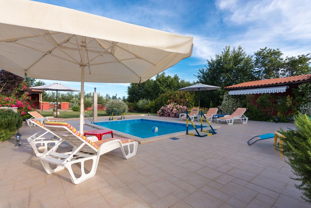 Hacienda Rosemary Villa Muntić Dış mekan fotoğraf