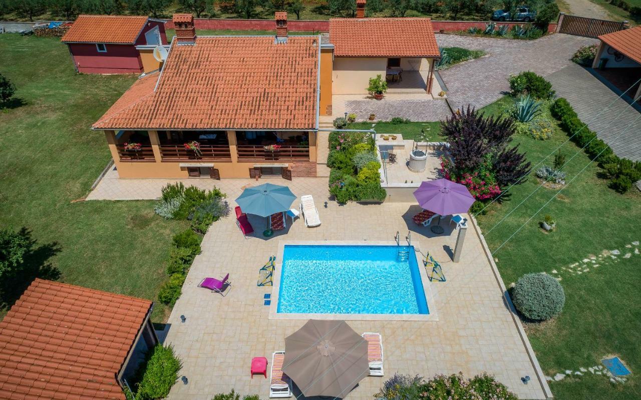Hacienda Rosemary Villa Muntić Dış mekan fotoğraf