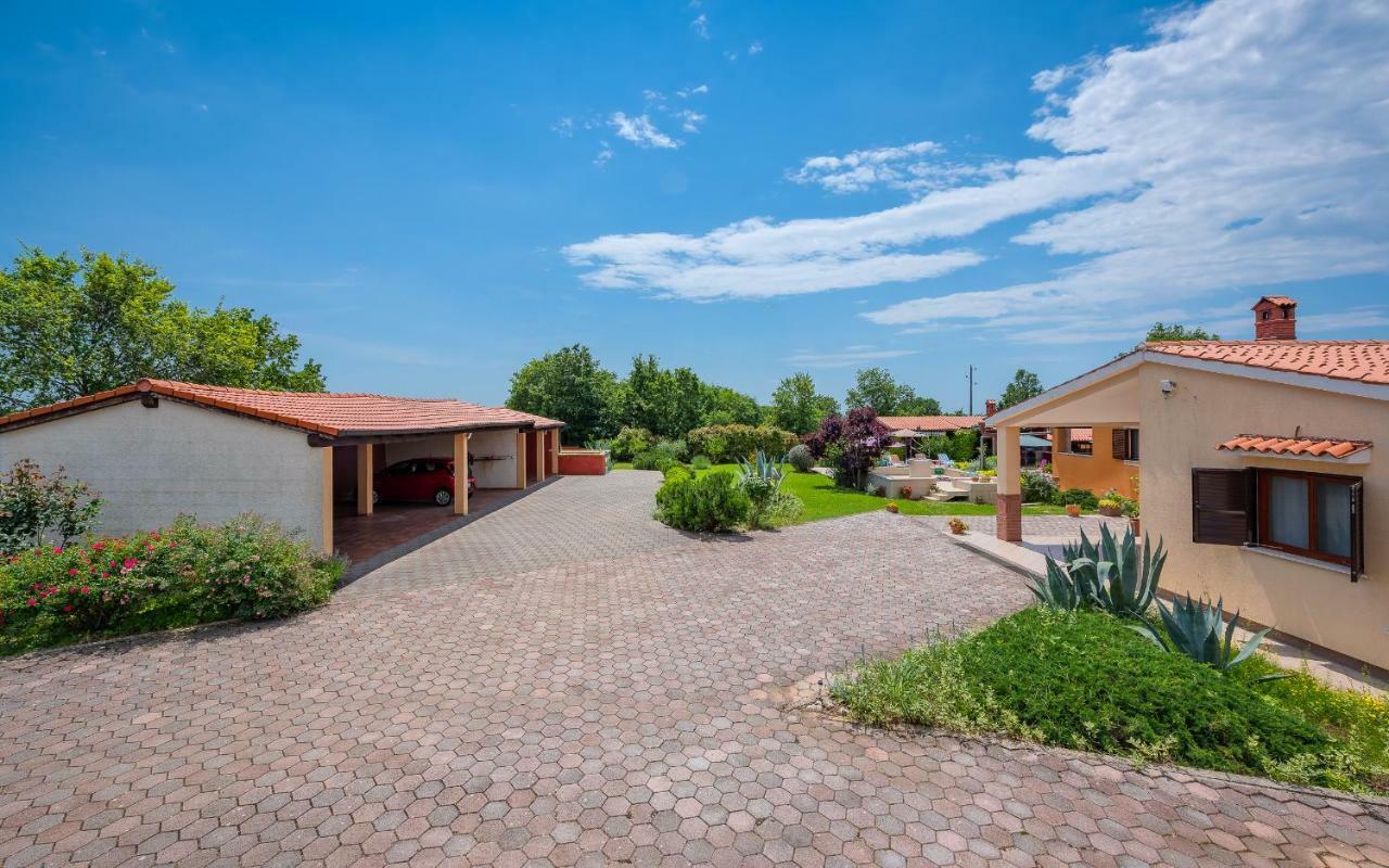 Hacienda Rosemary Villa Muntić Dış mekan fotoğraf