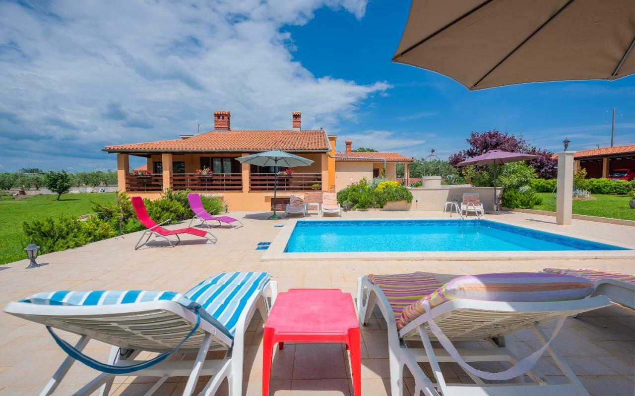 Hacienda Rosemary Villa Muntić Dış mekan fotoğraf