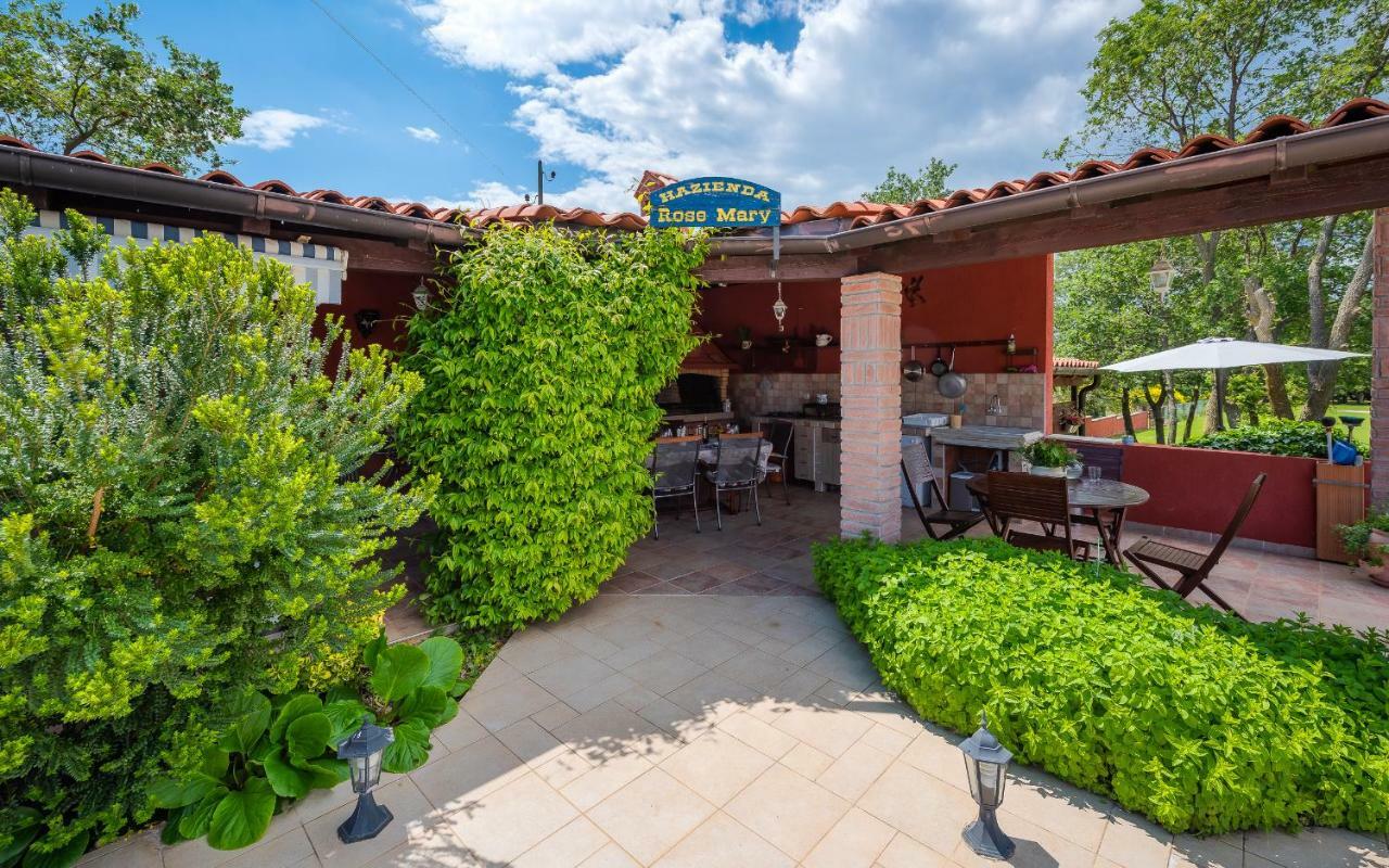 Hacienda Rosemary Villa Muntić Dış mekan fotoğraf